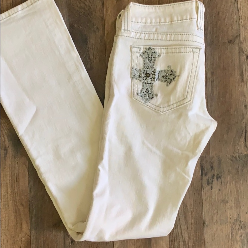 White bootcut Miss Me Jeans